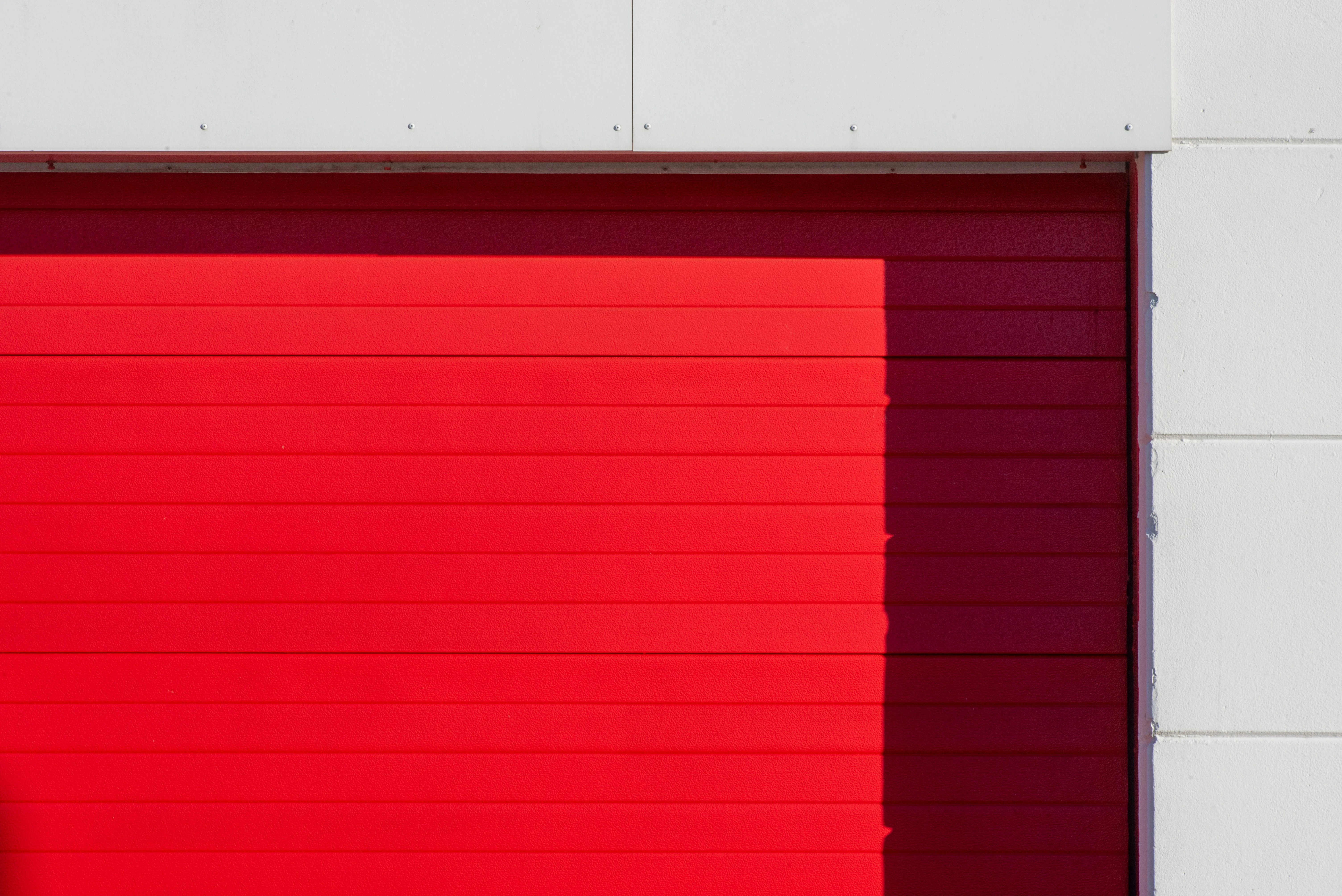 Residential garage door in Schaumburg